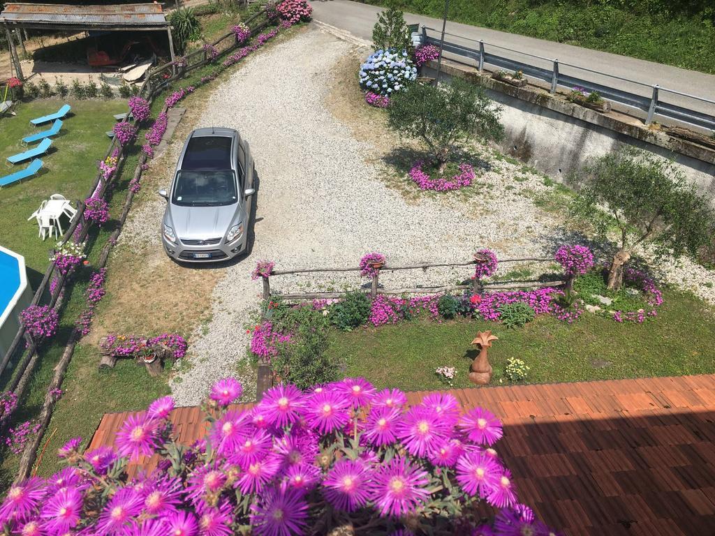 Agriturismo La Taverna Del Nonno Borzonasca Extérieur photo